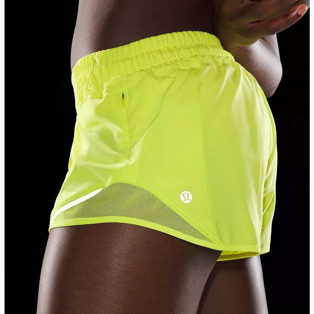 Lululemon low rise lined short 2.5